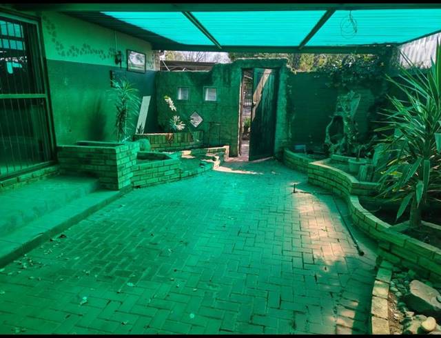 4 BEDROOM HOUSE FOR SALE IN ROODIA
